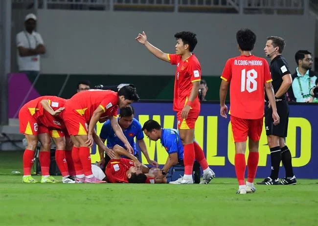 Liên hệ hỗ trợ khách hàng 7789bet website chính thức
